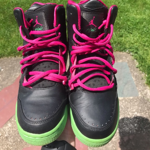 Jordans - Picture 4 of 7